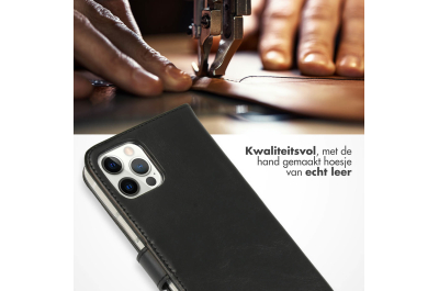 Selencia Echt Lederen Bookcase iPhone 12 (Pro) - Zwart